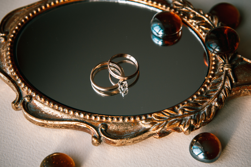 Speedy Pre-Party Cleaning Checklist When Time Is Short